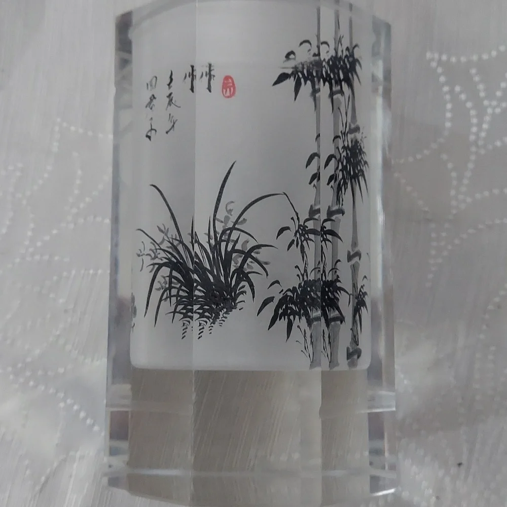 Chinese Reverse-painted Vase